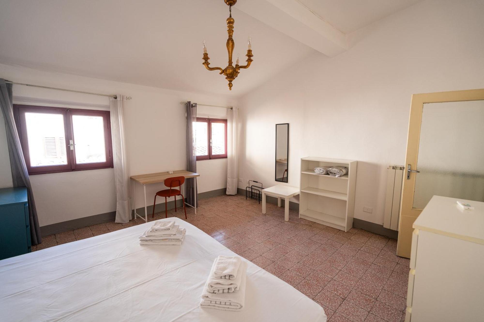 Rustic Flat By Ponte Vecchio *
